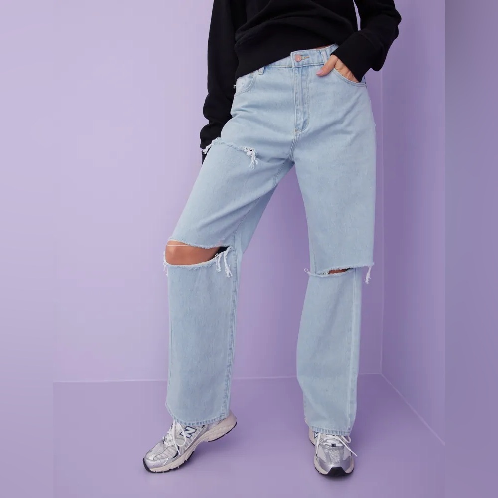 Revolve Abrand SLOUCH JEANS BLEACHED STONE RIP